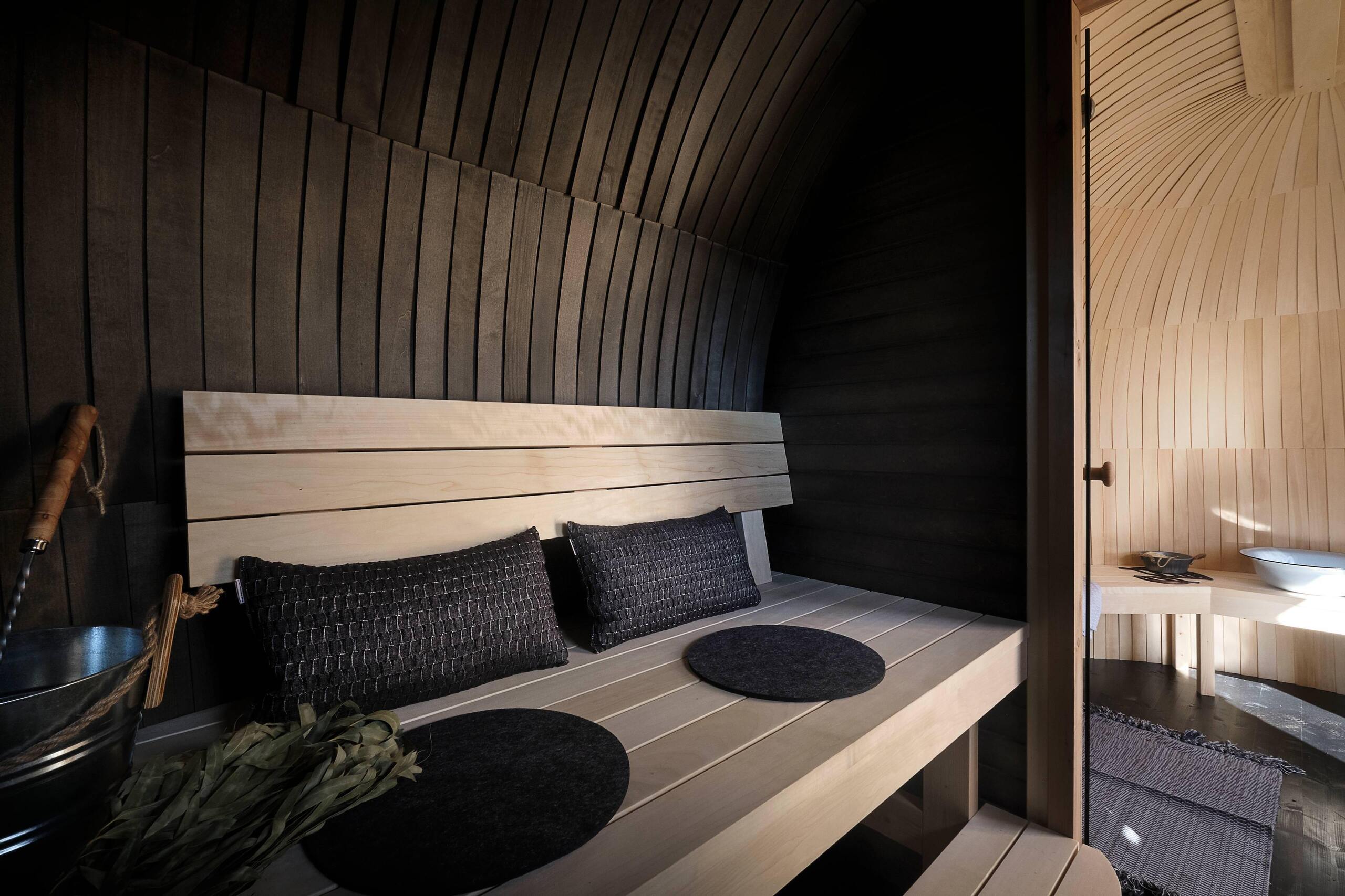 Iglucraft Panoramic Iglusauna Pre-Assembled Two-Room 4-6 Person Luxury Outdoor Sauna w/ Panoramic Window